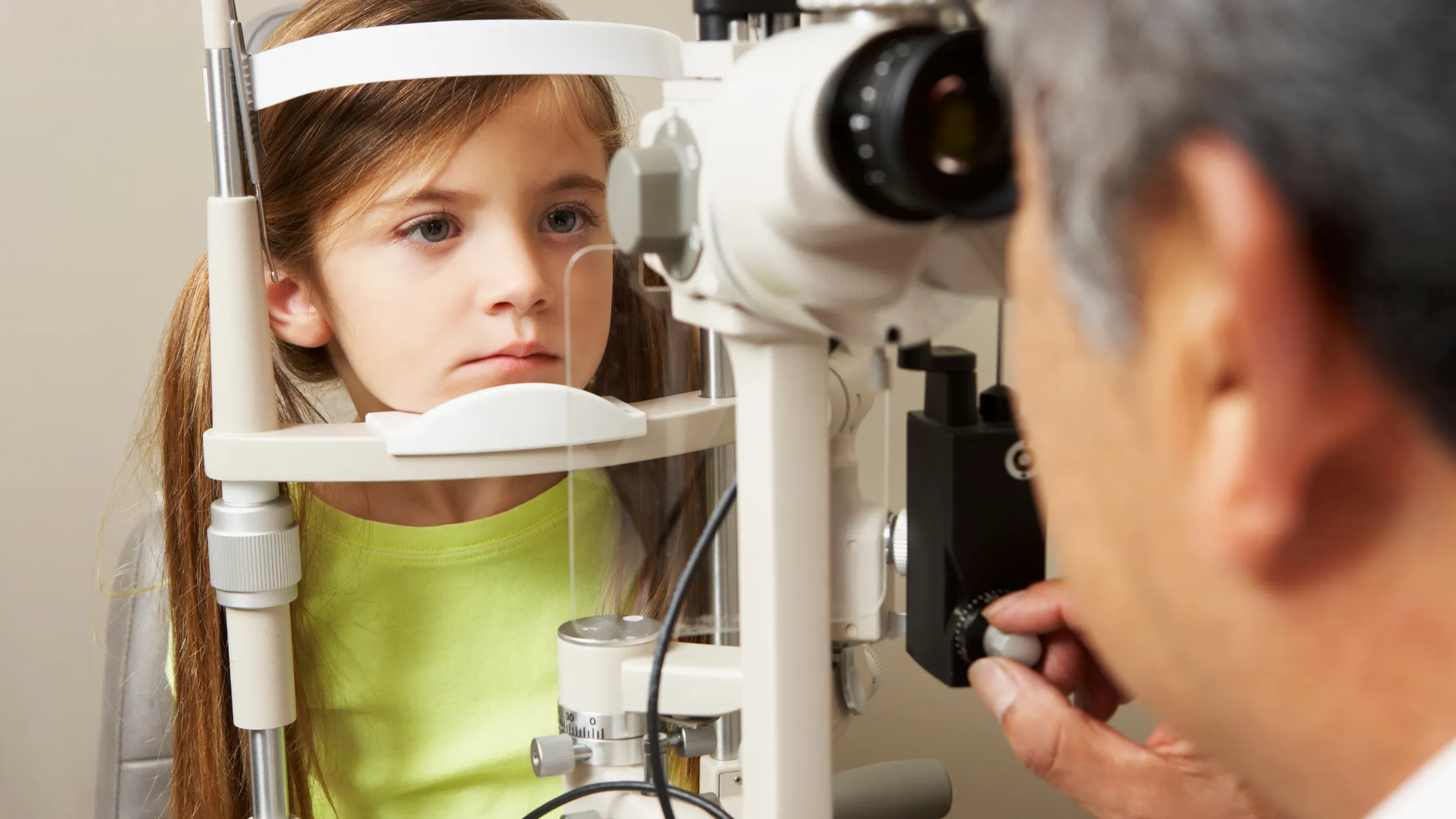 https://decare.ie/wp-content/uploads/2024/03/Childs-eye-health-blog.webp