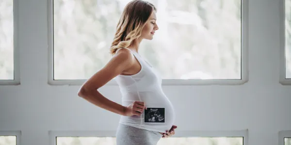 https://decare.ie/wp-content/uploads/2024/03/Pregnancy-blog-CP-1.webp