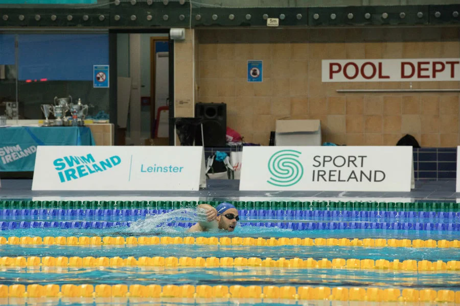Billy Kilduff swimming for DeCare Dental Insurance Ireland