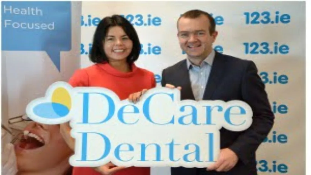 https://decare.ie/wp-content/uploads/2024/03/maureen-walsh-ceo-of-decare-dental-and-alan-holmes-managing-director-of-123-ie-announcing-the-partnership-of-decare-dental-insurance-and-123-ie-640x300-c-default.webp